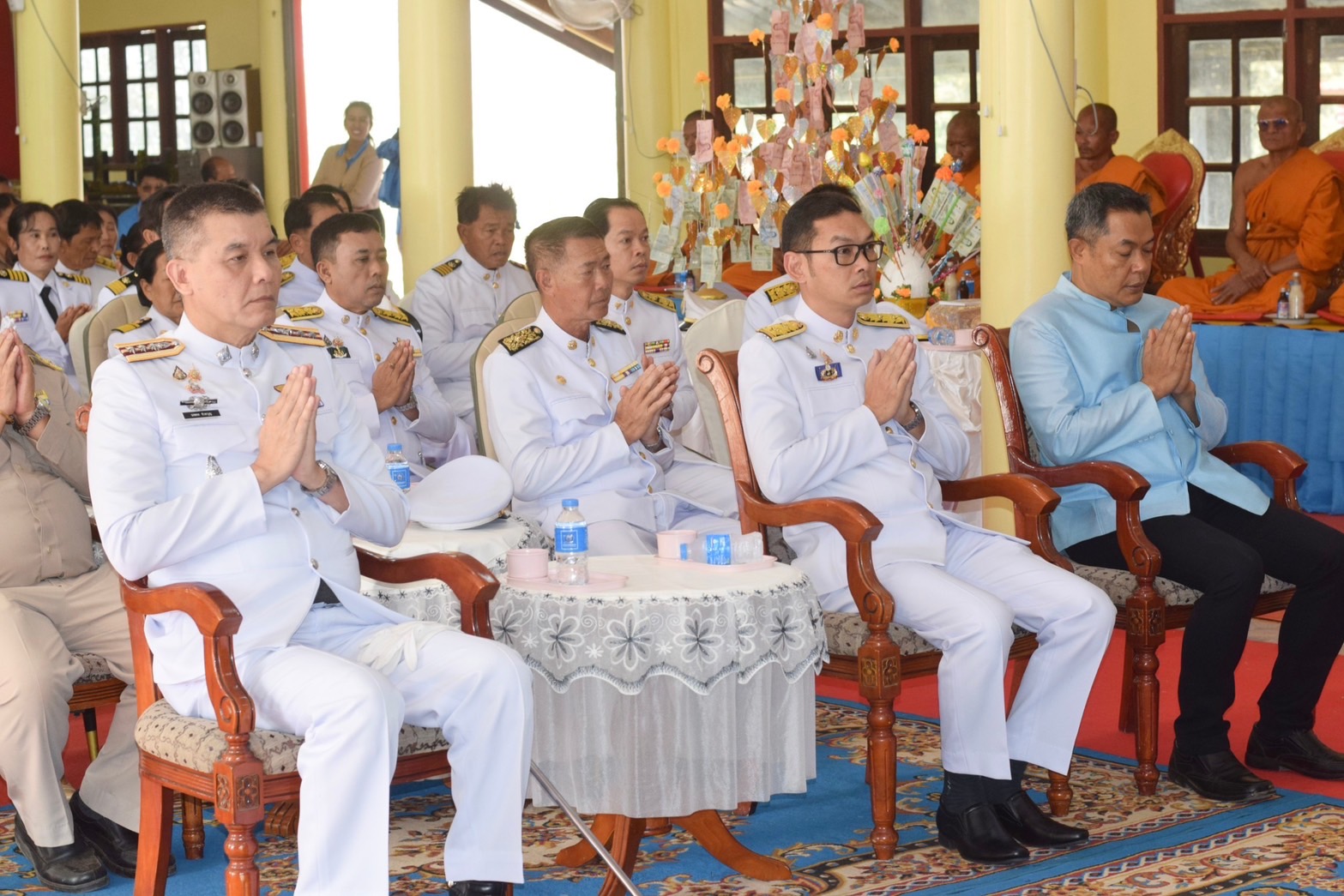 อำเภอครบุรี จัดพิธีอัญเชิญและแลกเงินพระราชทานขวัญถุงกองทุนแม่ของแผ่นดิน บ้านโนนมะขามป้อม หมู่ที่ 5 ตำบลแชะ อำเภอครบุรี จังหวัดนครราชสีมา